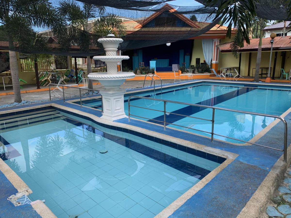 Rufina'S Leisure Center Hotel Tagum Buitenkant foto