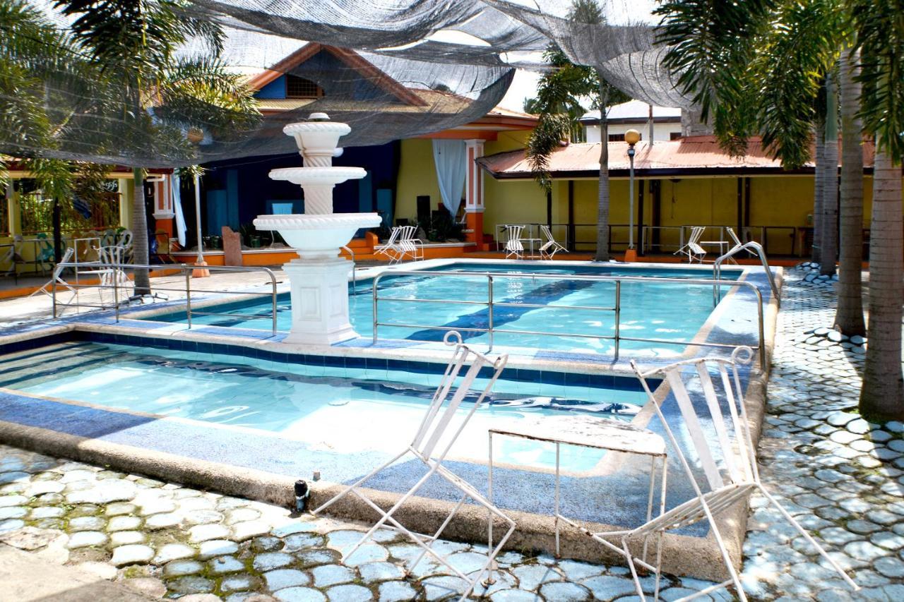 Rufina'S Leisure Center Hotel Tagum Buitenkant foto