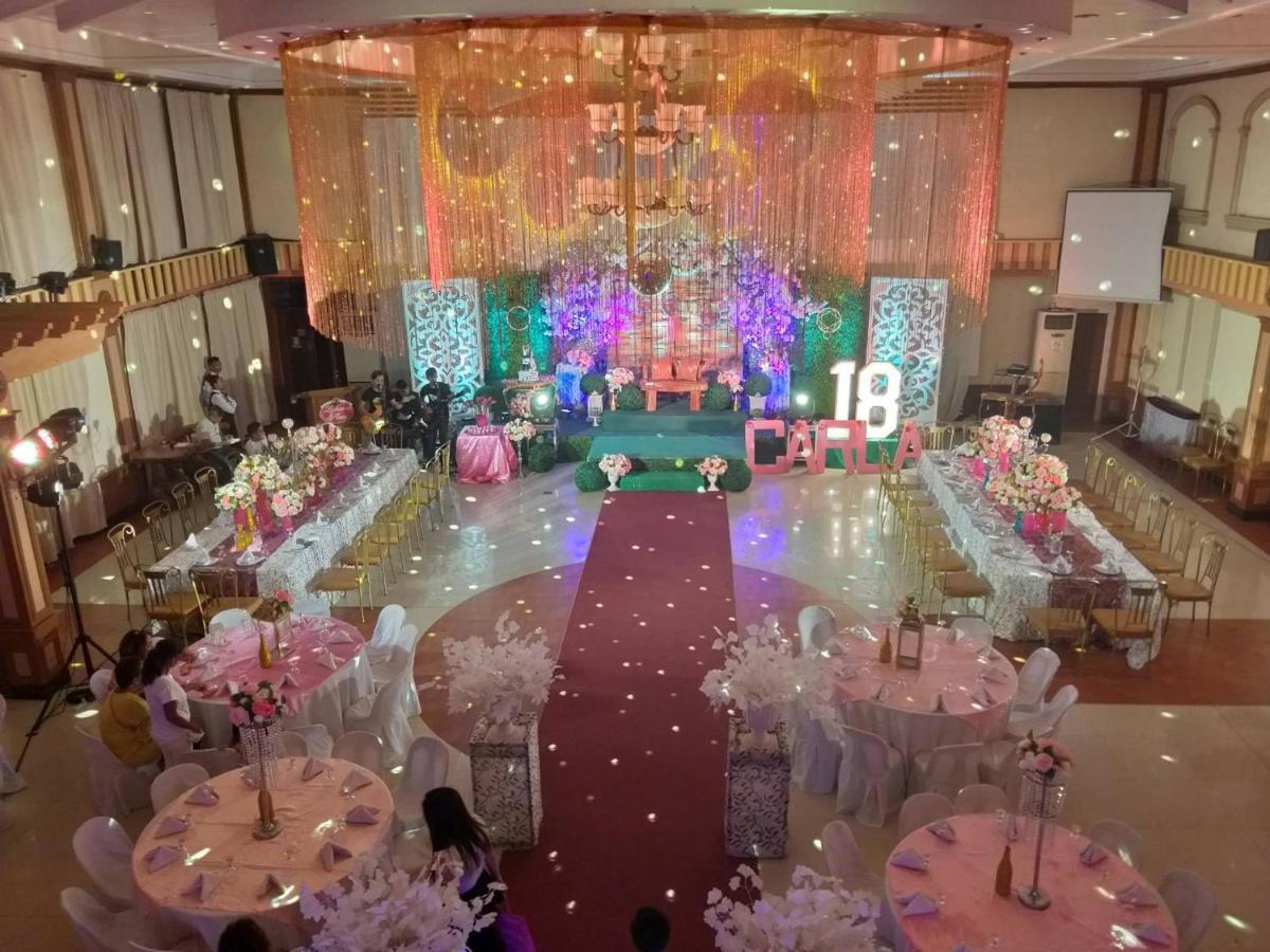 Rufina'S Leisure Center Hotel Tagum Buitenkant foto