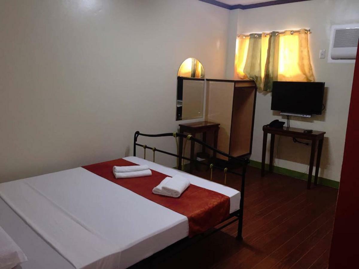 Rufina'S Leisure Center Hotel Tagum Buitenkant foto