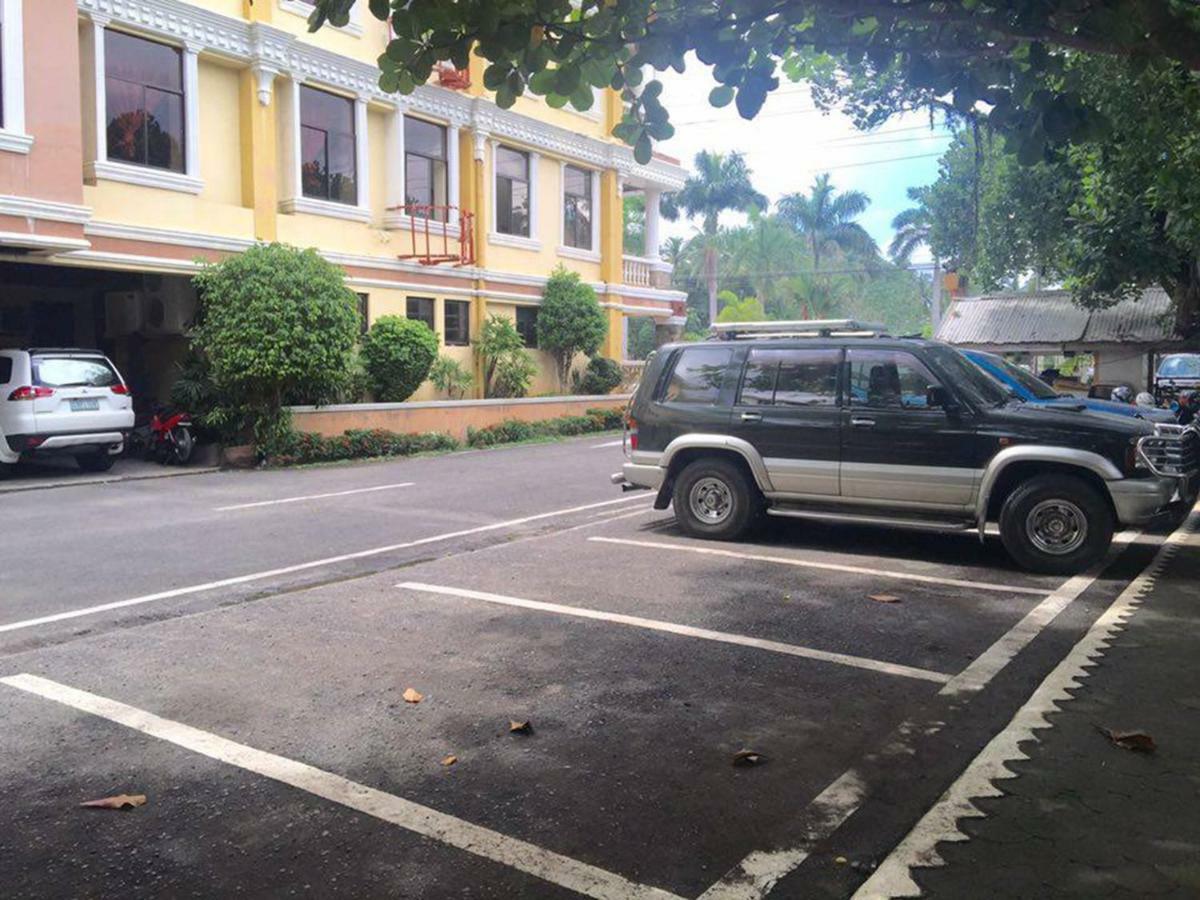 Rufina'S Leisure Center Hotel Tagum Buitenkant foto